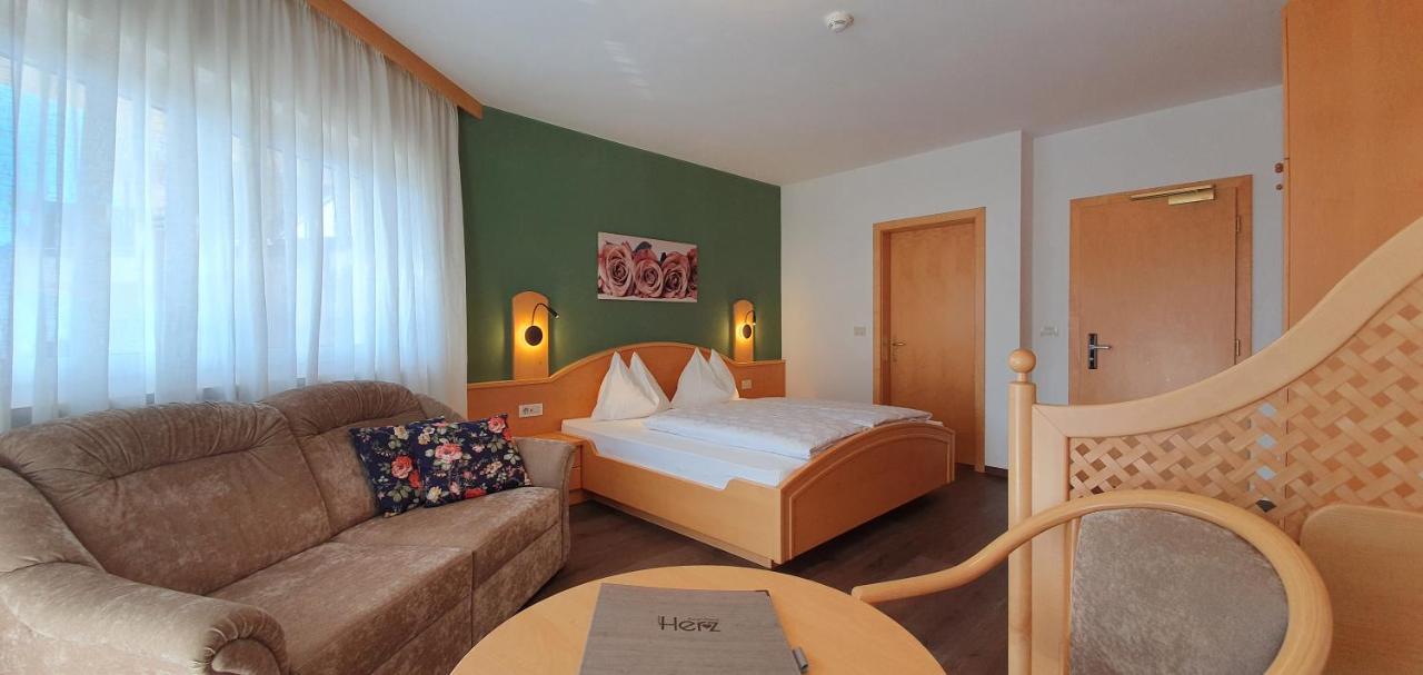 Hotel Garni Herz تيرولو المظهر الخارجي الصورة